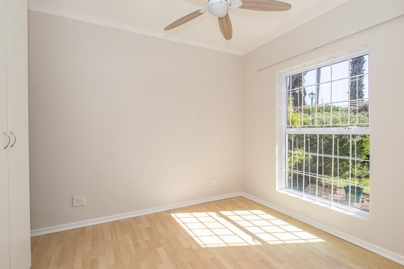 To Let 1 Bedroom Property for Rent in Tokai Western Cape